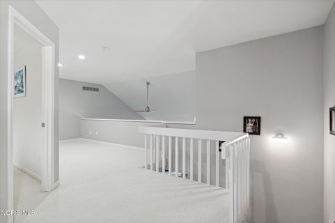 Tiny photo for 7431 Country Commons Lane, Sylvania, OH 43560 (MLS # 10008149)