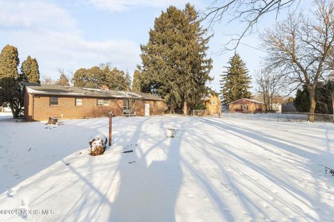Tiny photo for 1548 Booth Avenue, Toledo, OH 43608 (MLS # 10003278)