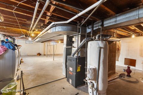 Tiny photo for 1548 Booth Avenue, Toledo, OH 43608 (MLS # 10003278)