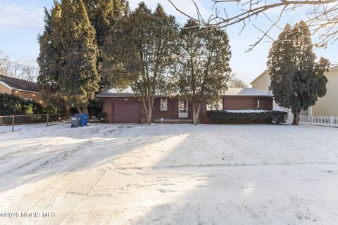 Tiny photo for 1548 Booth Avenue, Toledo, OH 43608 (MLS # 10003278)