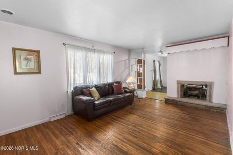 Tiny photo for 1548 Booth Avenue, Toledo, OH 43608 (MLS # 10003278)