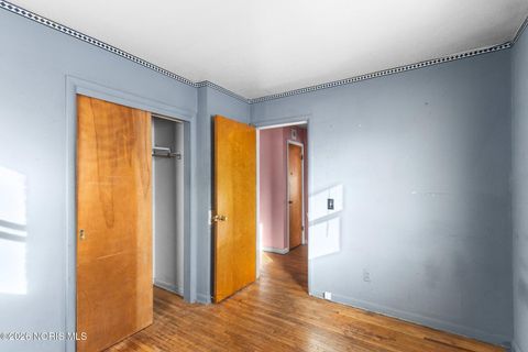 Tiny photo for 1548 Booth Avenue, Toledo, OH 43608 (MLS # 10003278)