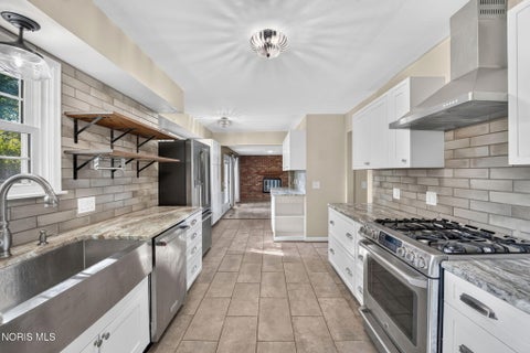 Tiny photo for 6118 Alexa Lane, Sylvania, OH 43560 (MLS # 10011514)