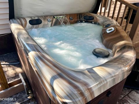 Tiny photo for 212 E Indiana Avenue, Maumee, OH 43537 (MLS # 10004937)