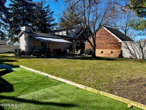 Tiny photo for 212 E Indiana Avenue, Maumee, OH 43537 (MLS # 10004937)