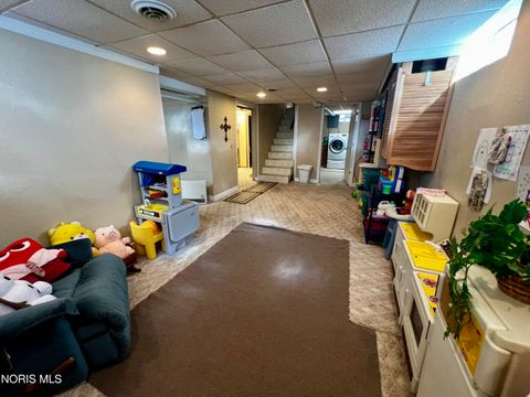 Tiny photo for 212 E Indiana Avenue, Maumee, OH 43537 (MLS # 10004937)