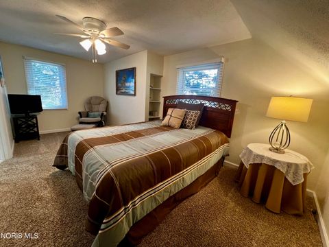 Tiny photo for 212 E Indiana Avenue, Maumee, OH 43537 (MLS # 10004937)