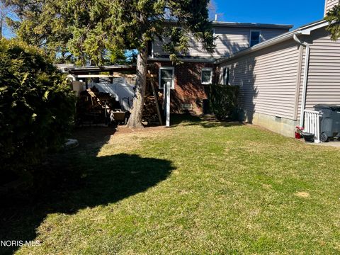 Tiny photo for 212 E Indiana Avenue, Maumee, OH 43537 (MLS # 10004937)