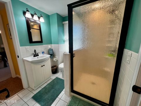 Tiny photo for 212 E Indiana Avenue, Maumee, OH 43537 (MLS # 10004937)