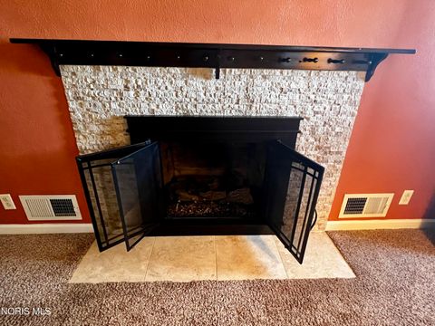 Tiny photo for 212 E Indiana Avenue, Maumee, OH 43537 (MLS # 10004937)