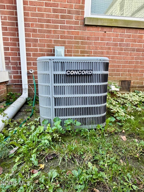 Tiny photo for 1234 Eleanor Avenue, Toledo, OH 43612 (MLS # 10014679)