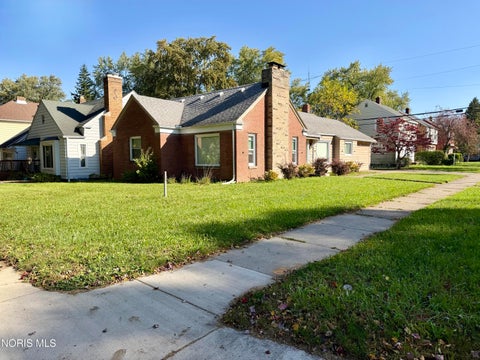 Tiny photo for 1234 Eleanor Avenue, Toledo, OH 43612 (MLS # 10014679)