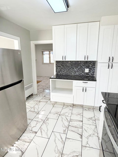 Tiny photo for 1234 Eleanor Avenue, Toledo, OH 43612 (MLS # 10014679)