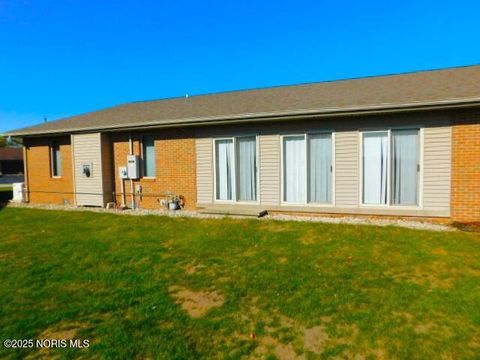 Tiny photo for 102 Meadowshire Drive, McComb, OH 45858 (MLS # 10000784)