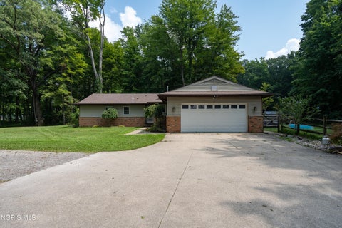 Tiny photo for 10705 Maumee Western Road, Swanton, OH 43558 (MLS # 10012380)