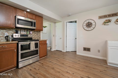 Tiny photo for 10705 Maumee Western Road, Swanton, OH 43558 (MLS # 10012380)