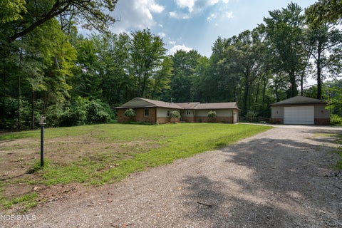 Tiny photo for 10705 Maumee Western Road, Swanton, OH 43558 (MLS # 10012380)