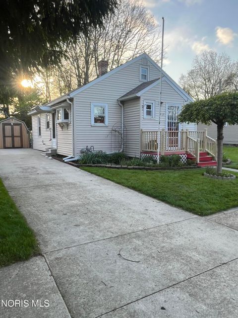 Tiny photo for 517 N Allen Street, Bryan, OH 43506 (MLS # 10007062)