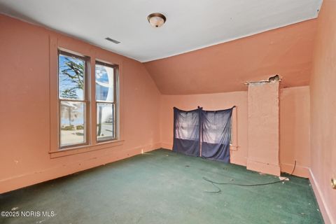 Tiny photo for 461 W Tiffin Street, Fostoria, OH 44830 (MLS # 10002434)