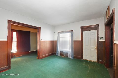 Tiny photo for 461 W Tiffin Street, Fostoria, OH 44830 (MLS # 10002434)