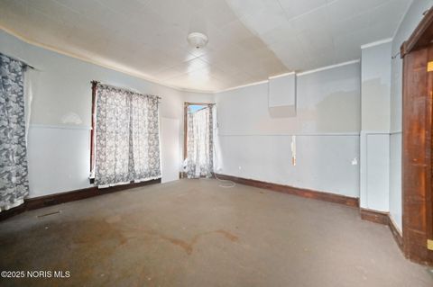 Tiny photo for 461 W Tiffin Street, Fostoria, OH 44830 (MLS # 10002434)