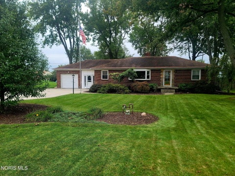 Photo of 5745 Moline Martin Road, Walbridge, OH 43465 (MLS # 10013091)