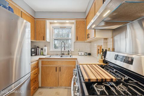 Tiny photo for 3512 Rushland Avenue, Toledo, OH 43606 (MLS # 10002058)