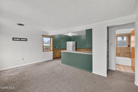 Tiny photo for 6237 Seaman Road, Oregon, OH 43616 (MLS # 10006632)