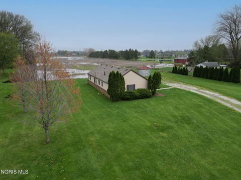 Tiny photo for 6237 Seaman Road, Oregon, OH 43616 (MLS # 10006632)