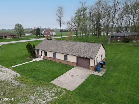 Tiny photo for 6237 Seaman Road, Oregon, OH 43616 (MLS # 10006632)