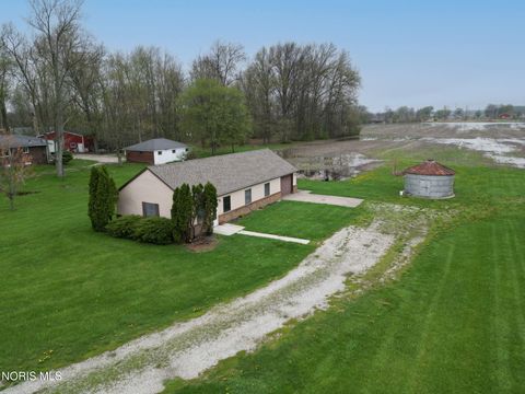 Tiny photo for 6237 Seaman Road, Oregon, OH 43616 (MLS # 10006632)