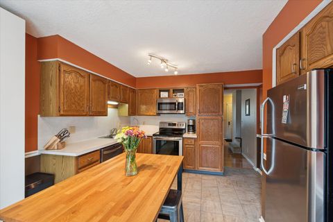 Tiny photo for 11131 Riverbend Court, Perrysburg, OH 43551 (MLS # 10000104)