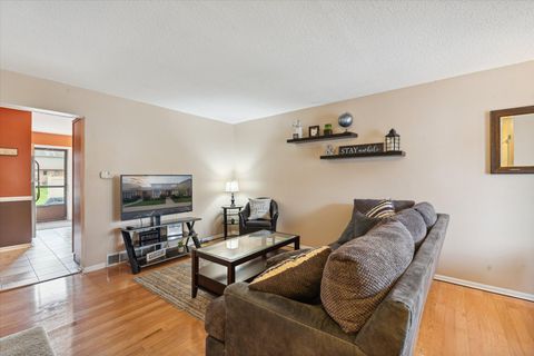 Tiny photo for 11131 Riverbend Court, Perrysburg, OH 43551 (MLS # 10000104)