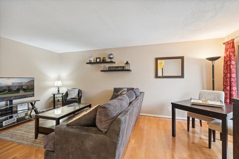 Tiny photo for 11131 Riverbend Court, Perrysburg, OH 43551 (MLS # 10000104)