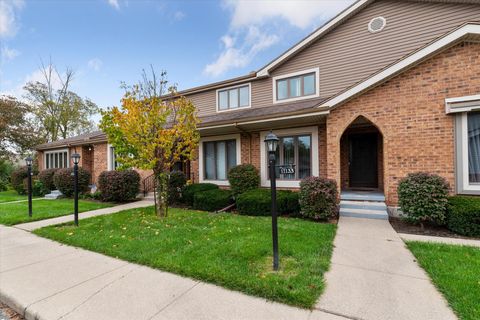 Tiny photo for 11131 Riverbend Court, Perrysburg, OH 43551 (MLS # 10000104)
