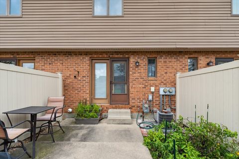 Tiny photo for 11131 Riverbend Court, Perrysburg, OH 43551 (MLS # 10000104)