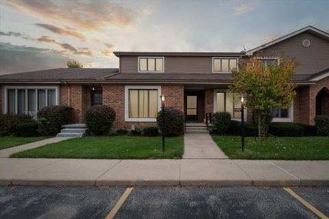 Tiny photo for 11131 Riverbend Court, Perrysburg, OH 43551 (MLS # 10000104)