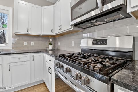 Tiny photo for 28970 Simmons Road, Perrysburg, OH 43551 (MLS # 10005906)