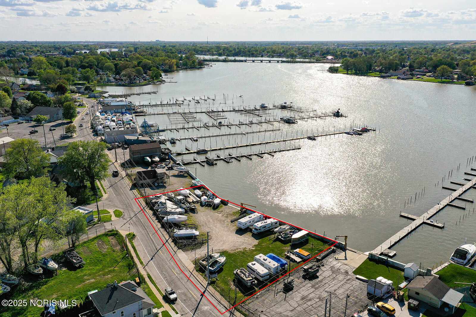 5962 Edgewater Drive