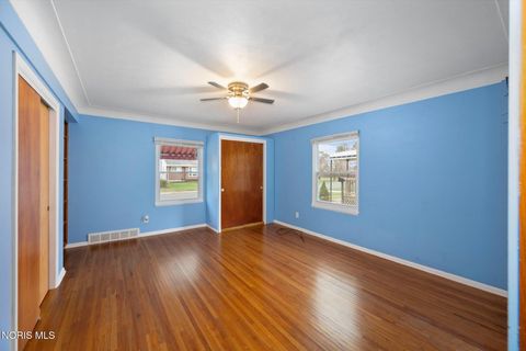 Tiny photo for 1313 Stanwix Drive, Toledo, OH 43614 (MLS # 10005428)