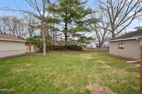 Tiny photo for 1313 Stanwix Drive, Toledo, OH 43614 (MLS # 10005428)