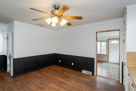 Tiny photo for 8806 Garden Road, Maumee, OH 43537 (MLS # 10000069)