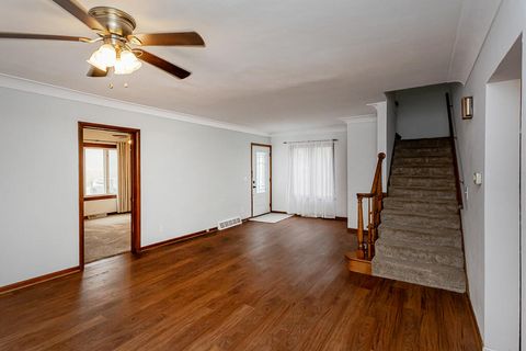 Tiny photo for 8806 Garden Road, Maumee, OH 43537 (MLS # 10000069)