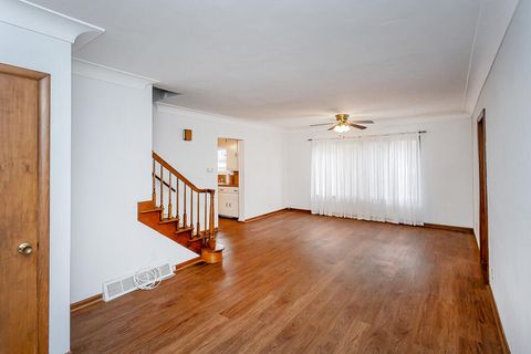 Tiny photo for 8806 Garden Road, Maumee, OH 43537 (MLS # 10000069)