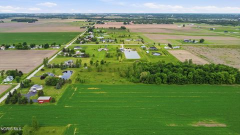 Tiny photo for 9830 E Kramer Road, Bowling Green, OH 43402 (MLS # 10008296)