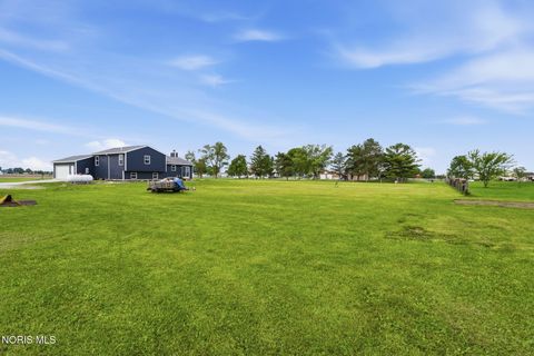 Tiny photo for 9830 E Kramer Road, Bowling Green, OH 43402 (MLS # 10008296)