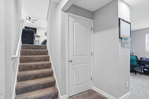 Tiny photo for 9830 E Kramer Road, Bowling Green, OH 43402 (MLS # 10008296)