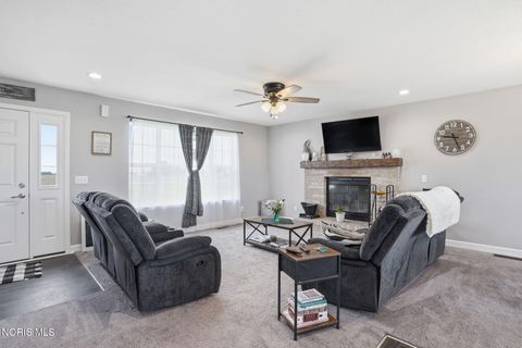 Tiny photo for 9830 E Kramer Road, Bowling Green, OH 43402 (MLS # 10008296)