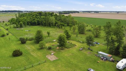Tiny photo for 9830 E Kramer Road, Bowling Green, OH 43402 (MLS # 10008296)