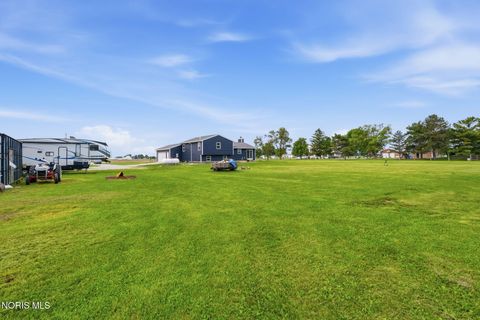 Tiny photo for 9830 E Kramer Road, Bowling Green, OH 43402 (MLS # 10008296)